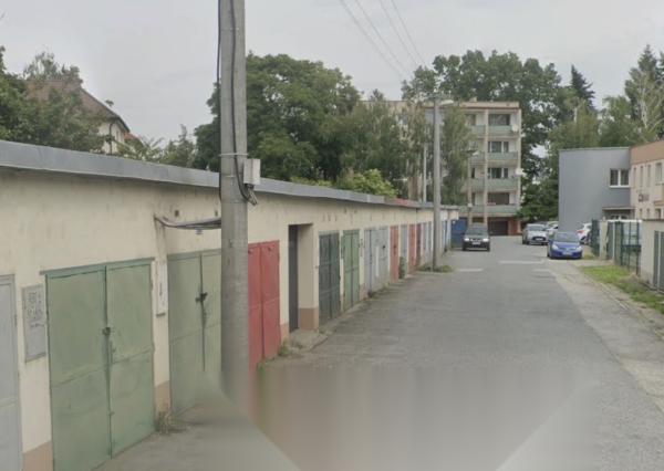 Garáž, ul. Nábrežná, Prešov
