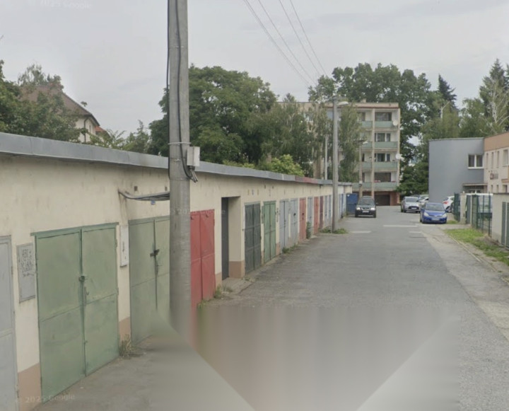 Garáž, ul. Nábrežná, Prešov